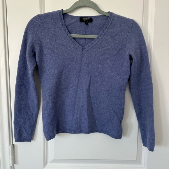 Women’s Charter Club Cashmere long sleeve Sweater - Picture 1 of 3